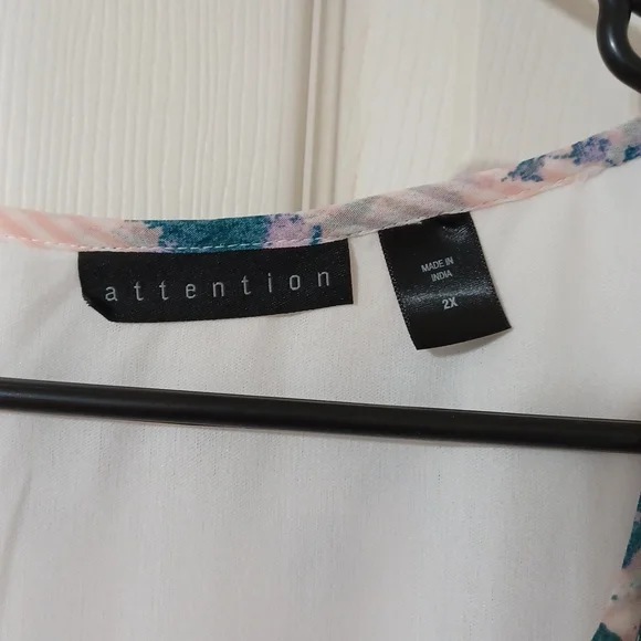 Top - Picture 2 of 3